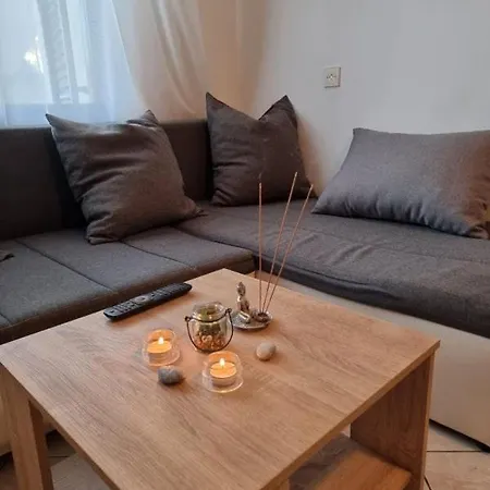 Petra Apartman *